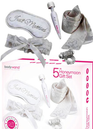 5 PC Honeymoon Gift Set